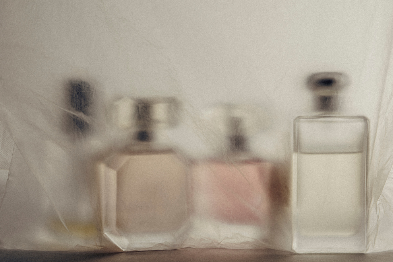 Soft and Grainy Perfumes